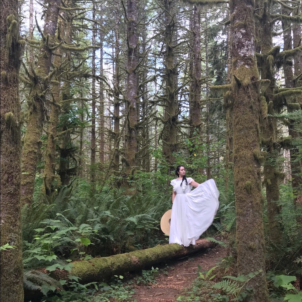 Ruffle wedding dress